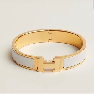 Hermés White Clic H Bracelet Size PM